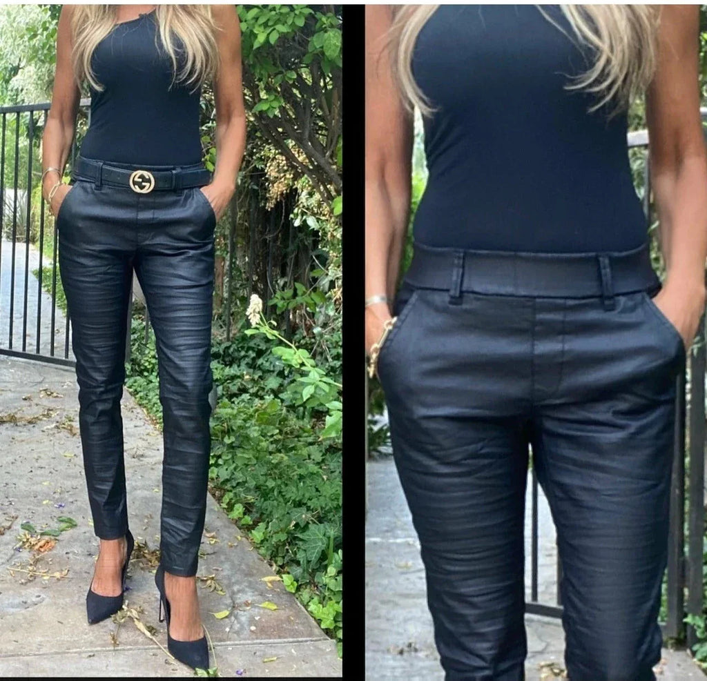 Bevy Flog Dafna Black