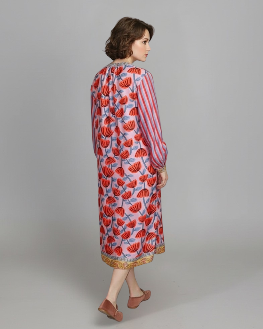 Me369 Amelie Deep V Neck